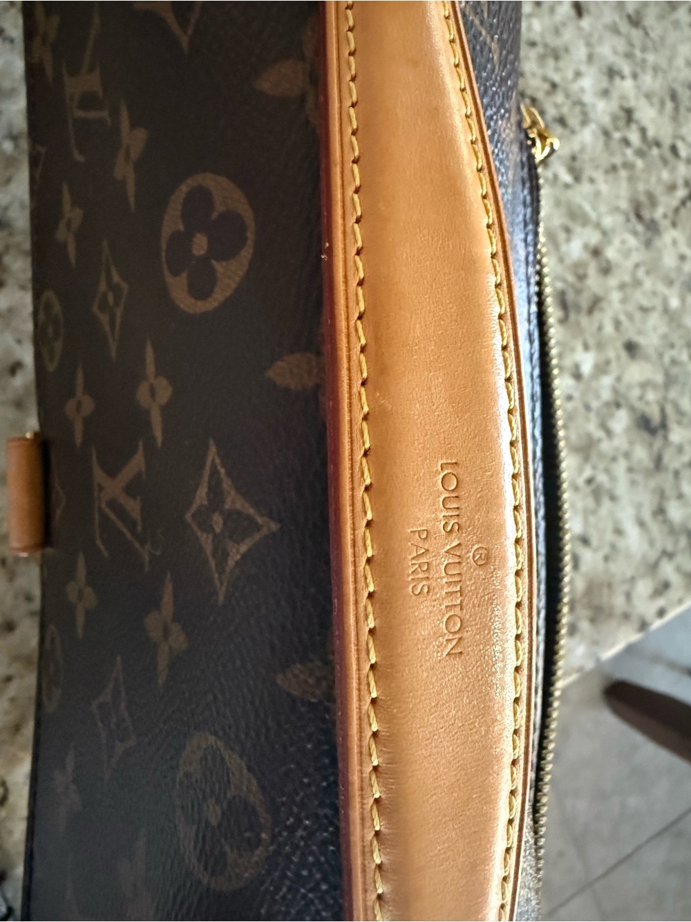 Beautiful Louis Vuitton Monogram Metis Pochette - Picture 3 of 9